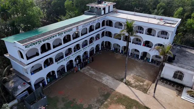مرحباً بكم في موطننا الجديد على الإنترنت